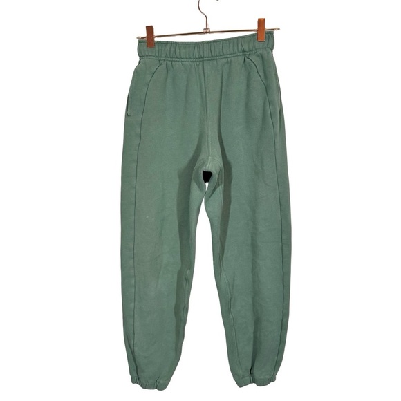 Lululemon Scuba Mid-Rise Oversized Jogger *Regular
Grey Eucalyptus W5GI0S - Picture 6 of 10
